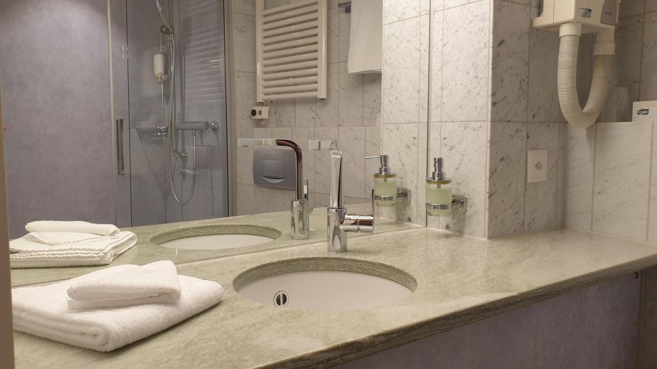 Hotel Balsthal Luaran gambar