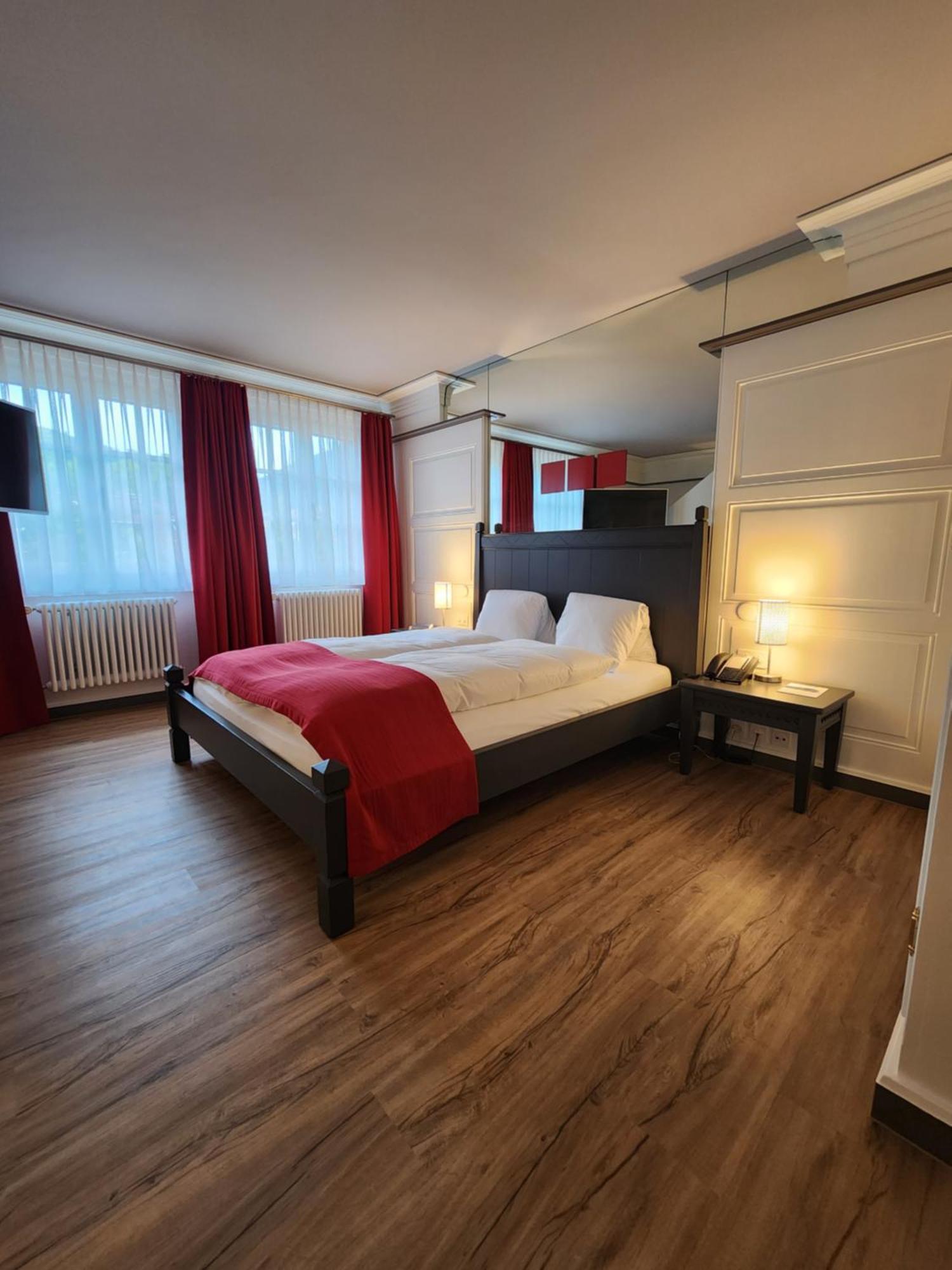 Hotel Balsthal Luaran gambar
